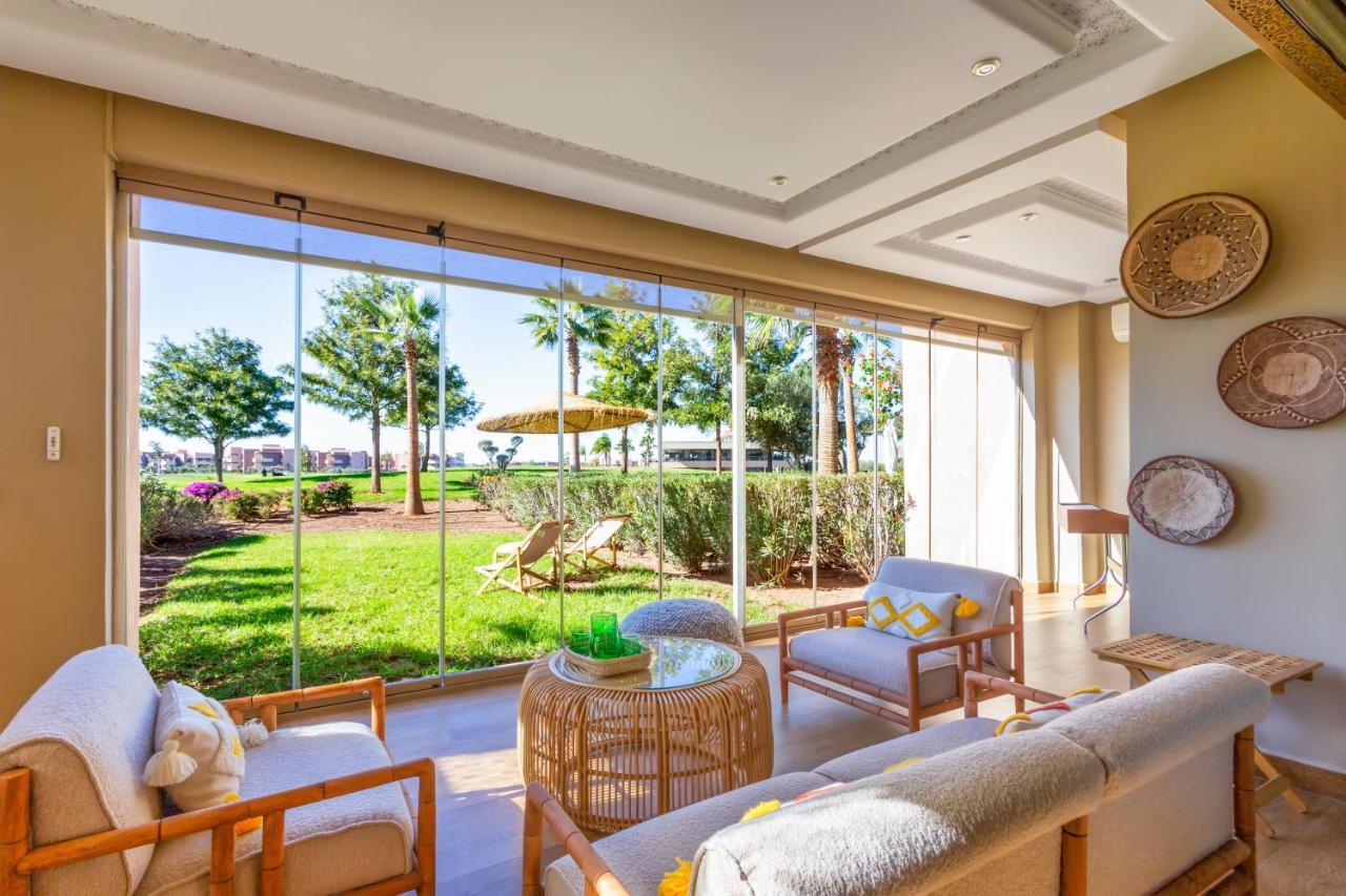 Somptueux 3 Chambres De 160 M². Front De Golf Apartamento *