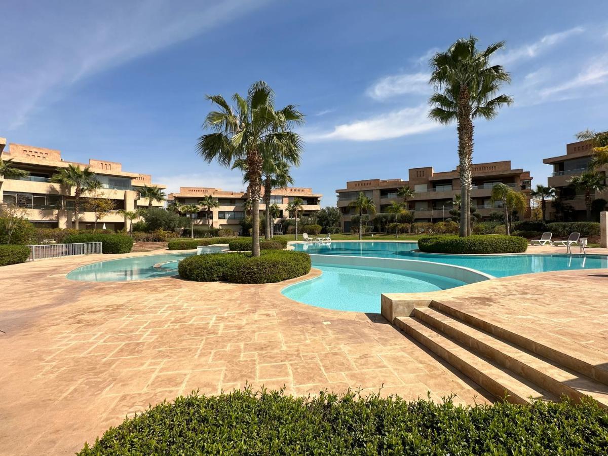 Somptueux 3 Chambres De 160 M². Front De Golf Apartamento